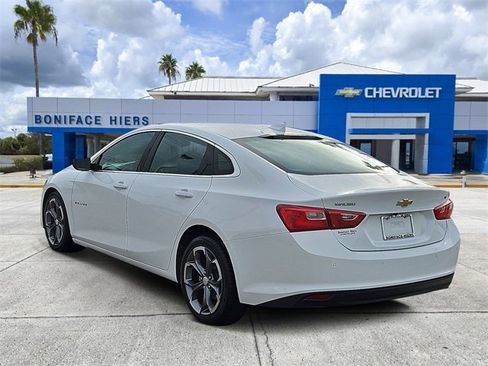 Used 2024 Chevrolet Malibu LT image 3