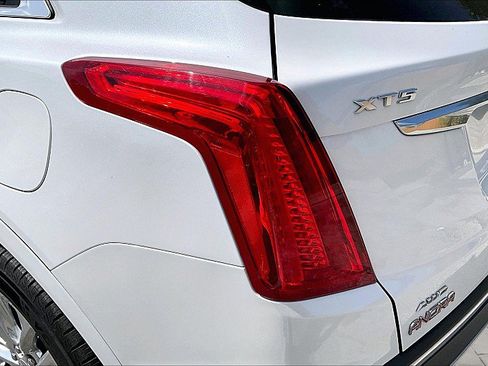 Used 2019 Cadillac XT5 Platinum AWD/4WD image 26