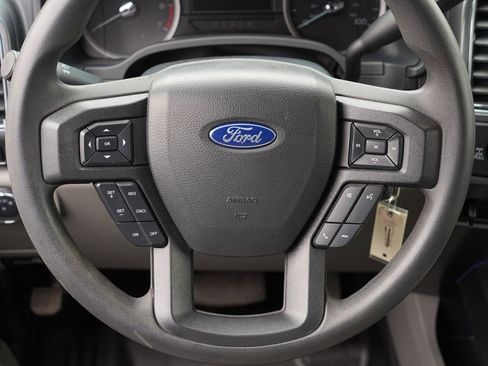 Used 2022 Ford F350 XLT w/ XLT Premium Package AWD/4WD image 25