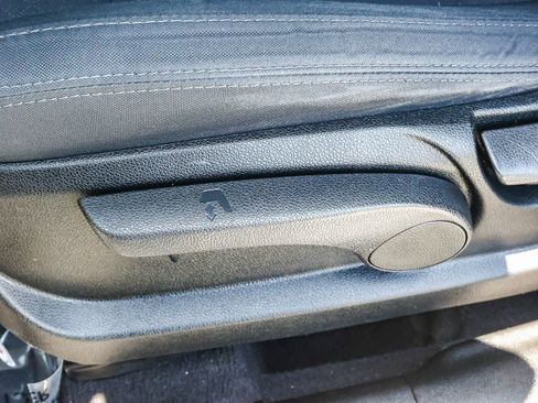 Used 2018 Kia Sorento L FWD image 23