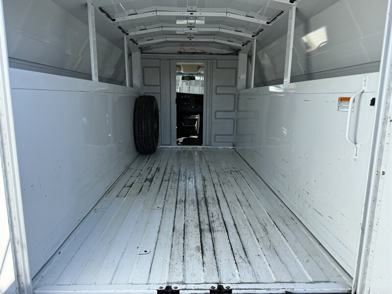 Used 2021 Chevrolet Express 3500 w/ Power Convenience Package RWD image 37