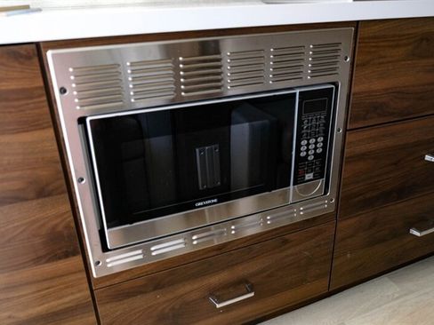 Used 2020 Mercedes-Benz Sprinter 3500 image 34