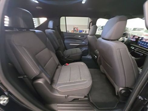 Used 2026 Chevrolet Traverse LT AWD/4WD image 28