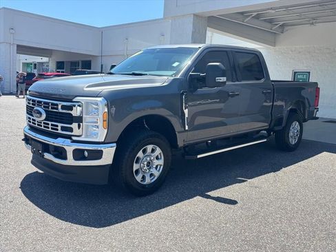 Used 2024 Ford F250 XLT w/ FX4 Off-Road Package AWD/4WD image 23