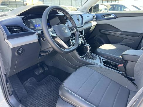 Certified 2023 Volkswagen Taos SE w/ Black Wheel Package image 5