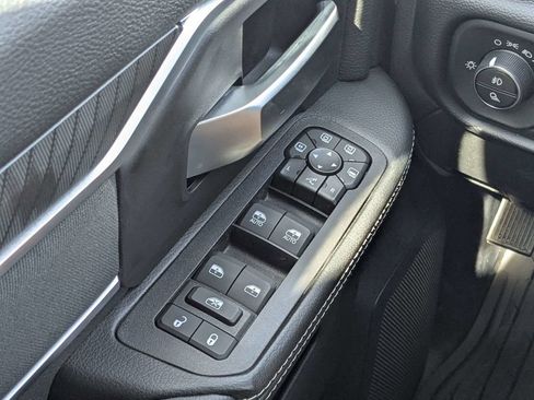 New 2026 RAM 2500 Big Horn AWD/4WD image 19