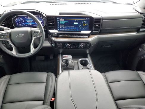 Used 2024 Chevrolet Silverado 1500 LT Trail Boss w/ LT Trail Boss Premium Package AWD/4WD image 30