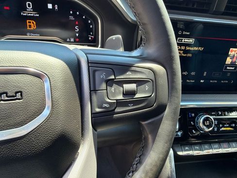Used 2023 GMC Sierra 1500 Denali w/ Technology Package AWD/4WD image 19