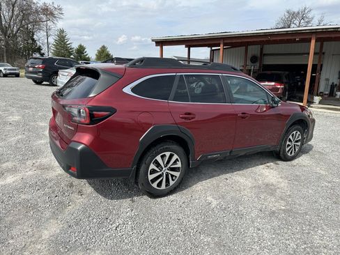 Used 2024 Subaru Outback Premium image 5