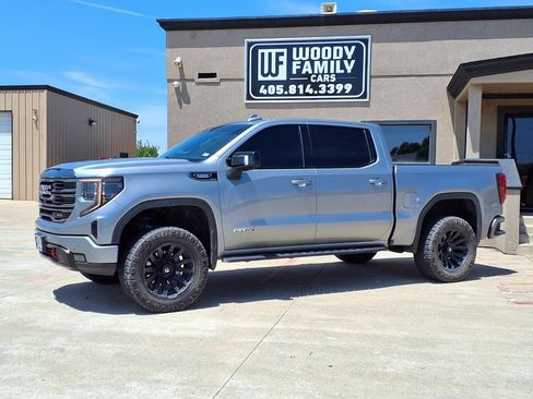 Used 2024 GMC Sierra 1500 AT4 w/ AT4 Premium Package AWD/4WD image 15