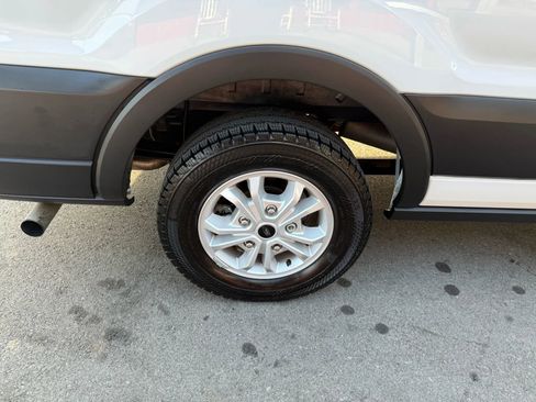 Used 2024 Ford Transit 350 XLT image 21