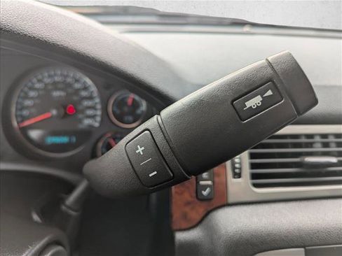 Used 2014 GMC Sierra 2500 SLT w/ SLT Convenience Package image 14