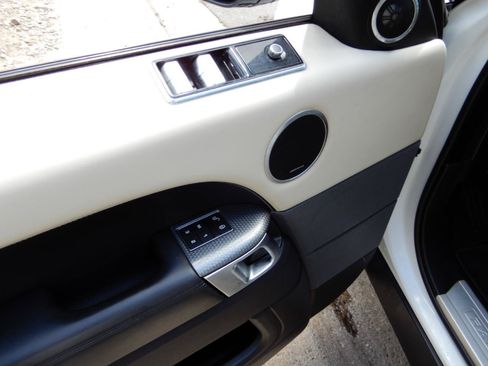 Used 2020 Land Rover Range Rover Sport HST AWD/4WD image 26