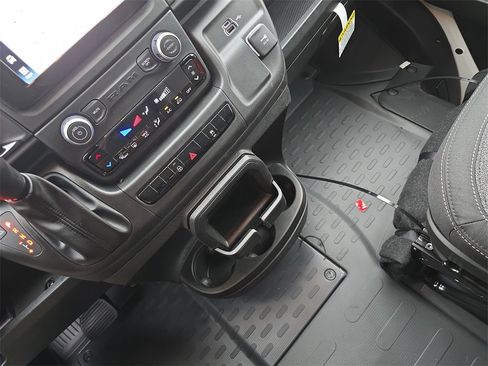 New 2025 RAM ProMaster 1500 w/ Convenience Group image 24