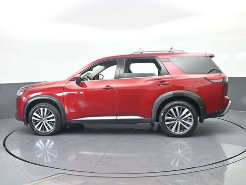 Used 2022 Nissan Pathfinder Platinum w/ Cargo Package FWD image 3