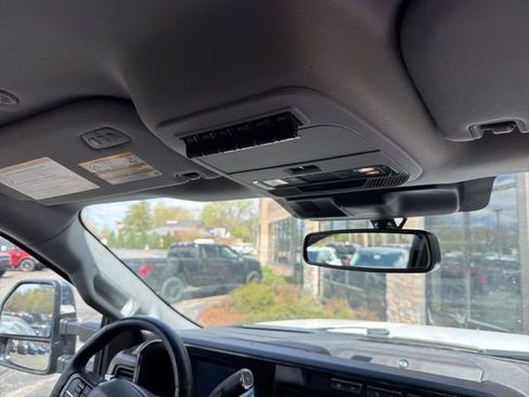 Used 2024 Ford F250 Lariat w/ Lariat Ultimate Package AWD/4WD image 11