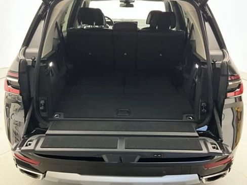 Used 2023 BMW X7 xDrive40i AWD/4WD image 9