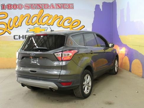 Used 2017 Ford Escape SE AWD/4WD image 8