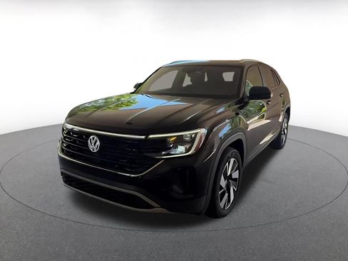 Used 2026 Volkswagen Atlas Cross Sport SE FWD image 4