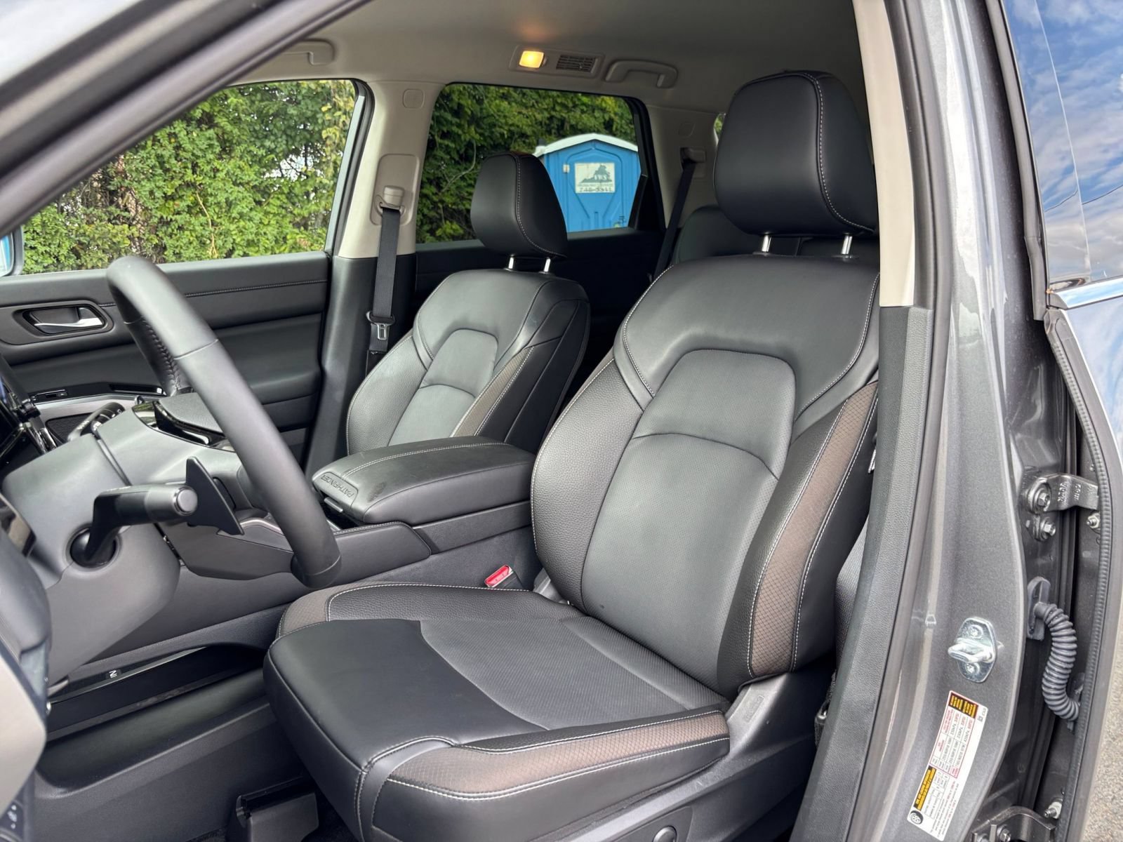 Used 2026 Nissan Pathfinder SL FWD image 38