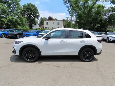 New 2026 Honda HR-V Sport image 3