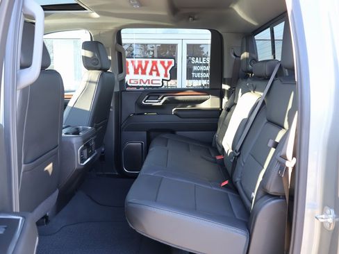 Used 2024 GMC Sierra 2500 Denali w/ Denali Reserve Package image 29