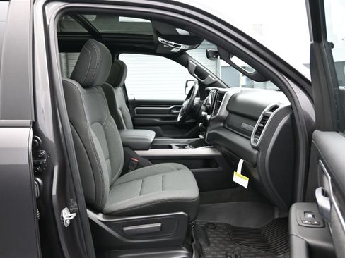Used 2023 RAM 1500 Big Horn AWD/4WD image 13