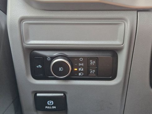 Used 2023 Ford F150 XLT image 19