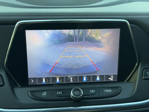 Used 2019 Chevrolet Blazer Premier w/ Sun and Wheels Package image 18