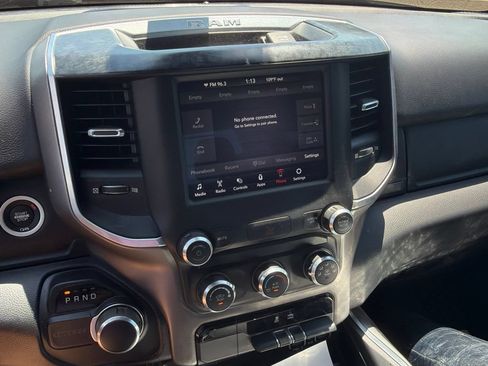 Used 2019 RAM 1500 Big Horn RWD image 10