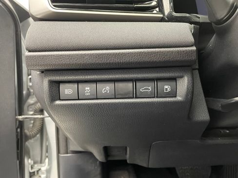Used 2025 Toyota Camry LE FWD image 19
