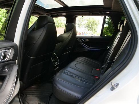 Used 2020 BMW X5 M w/ Executive Package AWD/4WD image 37