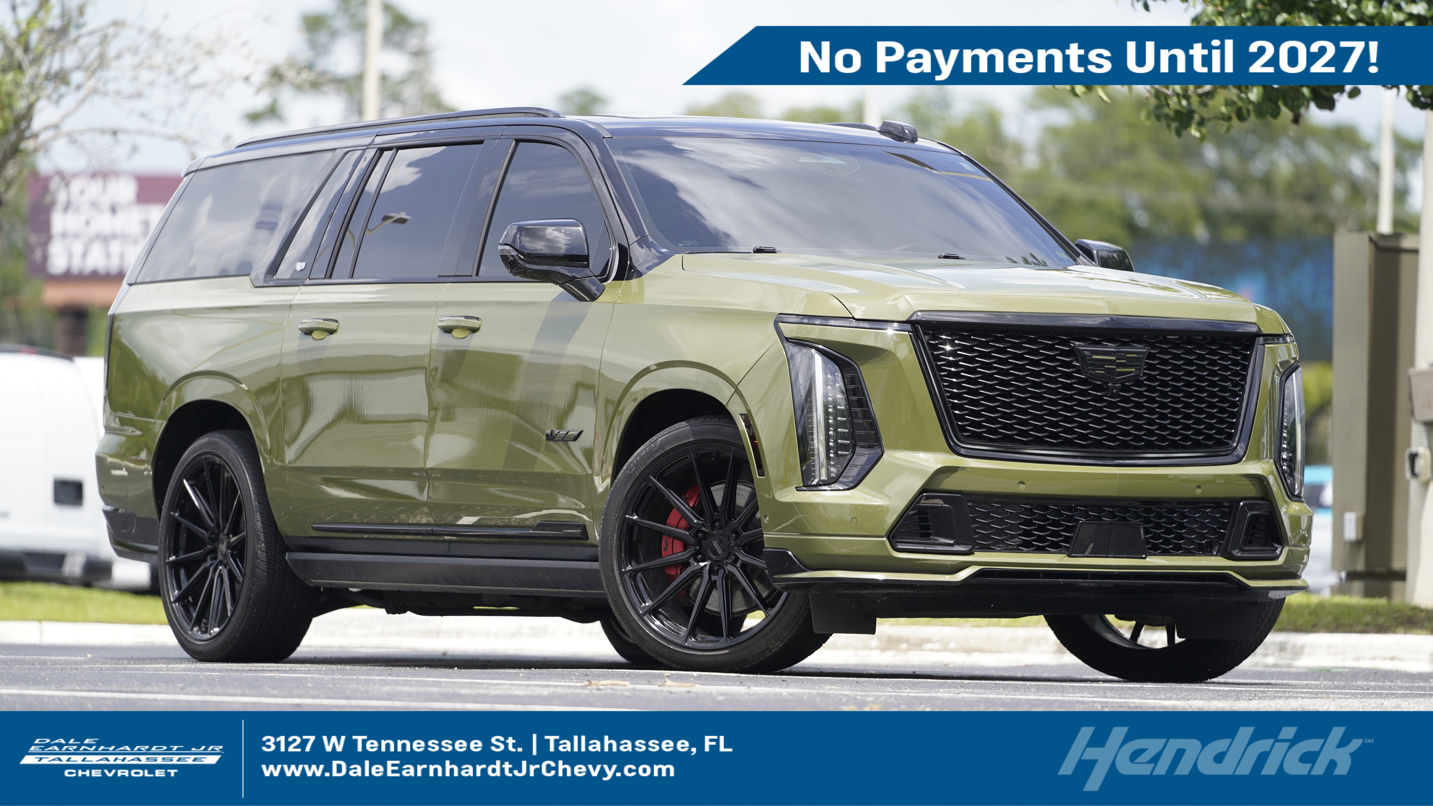 Used 2025 Cadillac Escalade ESV V AWD/4WD image 1