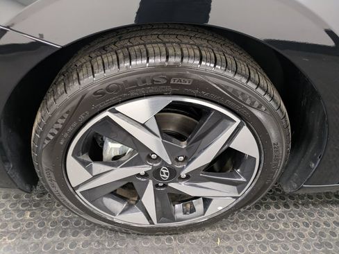 Certified 2023 Hyundai Elantra SEL w/ Convenience Package FWD image 7