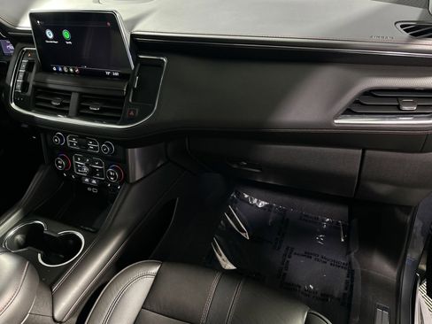 Used 2021 Chevrolet Suburban RST image 33