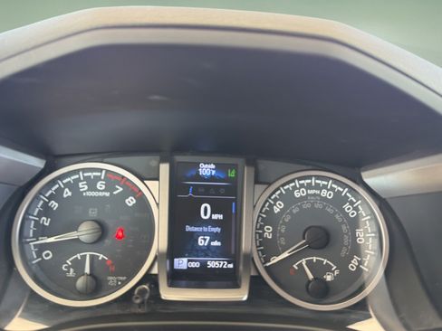 Used 2023 Toyota Tacoma SR5 w/ Technology Package AWD/4WD image 10