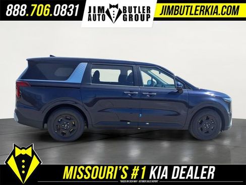 New 2026 Kia Carnival LX image 19