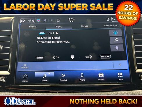 Used 2025 Chrysler Pacifica Select FWD image 14