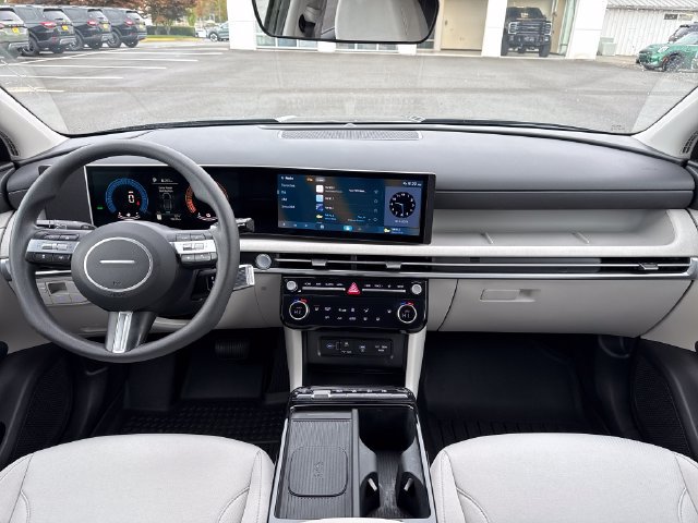 Used 2025 Hyundai Tucson SEL AWD/4WD image 13