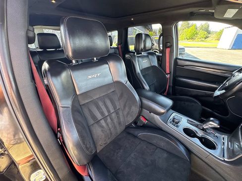 Used 2017 Jeep Grand Cherokee SRT AWD/4WD image 27