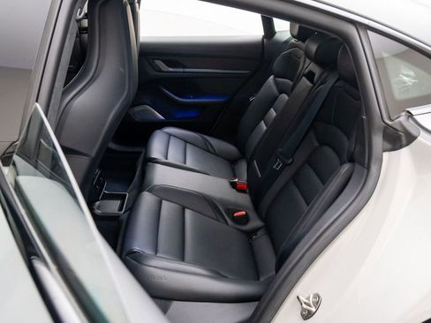 Used 2021 Porsche Taycan Turbo S image 17