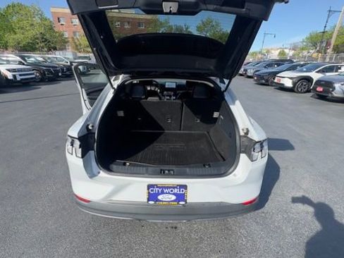 Certified 2021 Ford Mustang Mach-E Select image 19