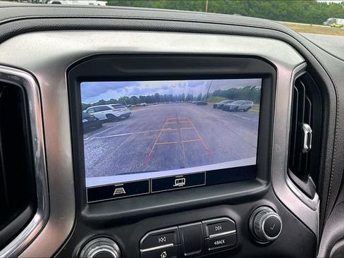 Used 2022 Chevrolet Silverado 1500 LT Trail Boss w/ Convenience Package II AWD/4WD image 15