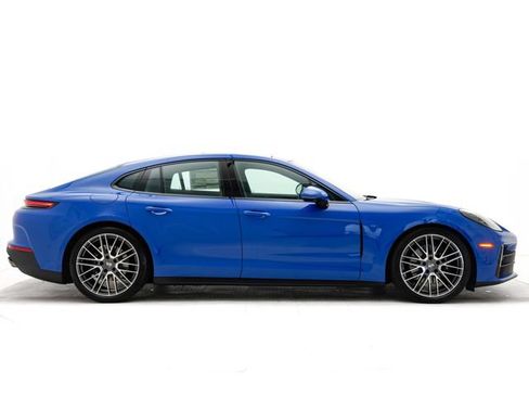 Certified 2025 Porsche Panamera 4 AWD/4WD image 31