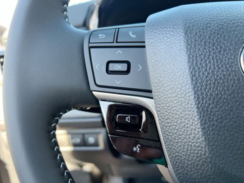 New 2026 Toyota Camry SE image 33