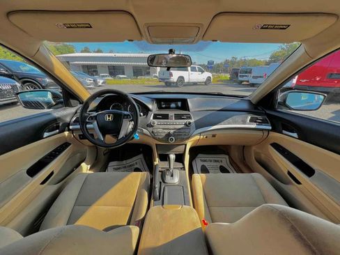 Used 2011 Honda Accord LX-P image 20