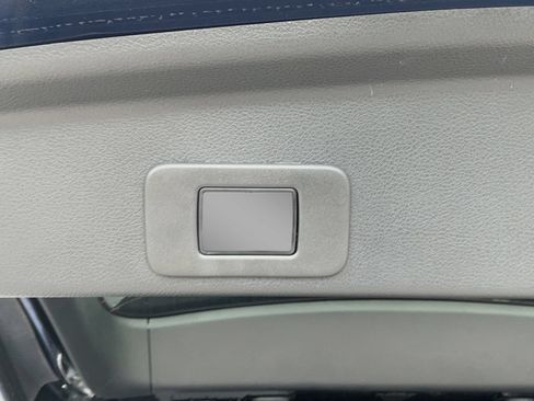 Certified 2025 Nissan Murano SL AWD/4WD image 39