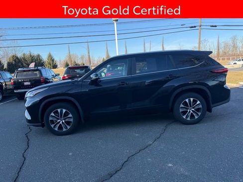 Certified 2023 Toyota Highlander XLE image 14