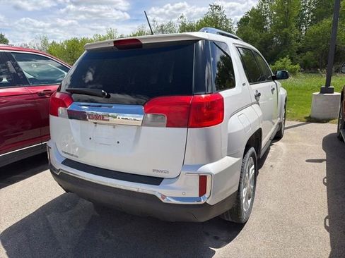 Used 2016 GMC Terrain SLT w/ Open Road Package AWD/4WD image 8