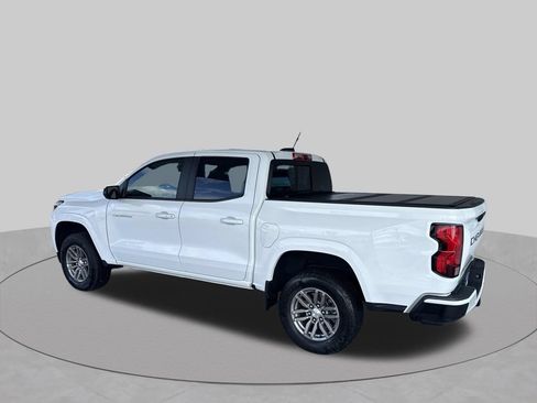 Used 2024 Chevrolet Colorado LT w/ LT Convenience Package II RWD image 5